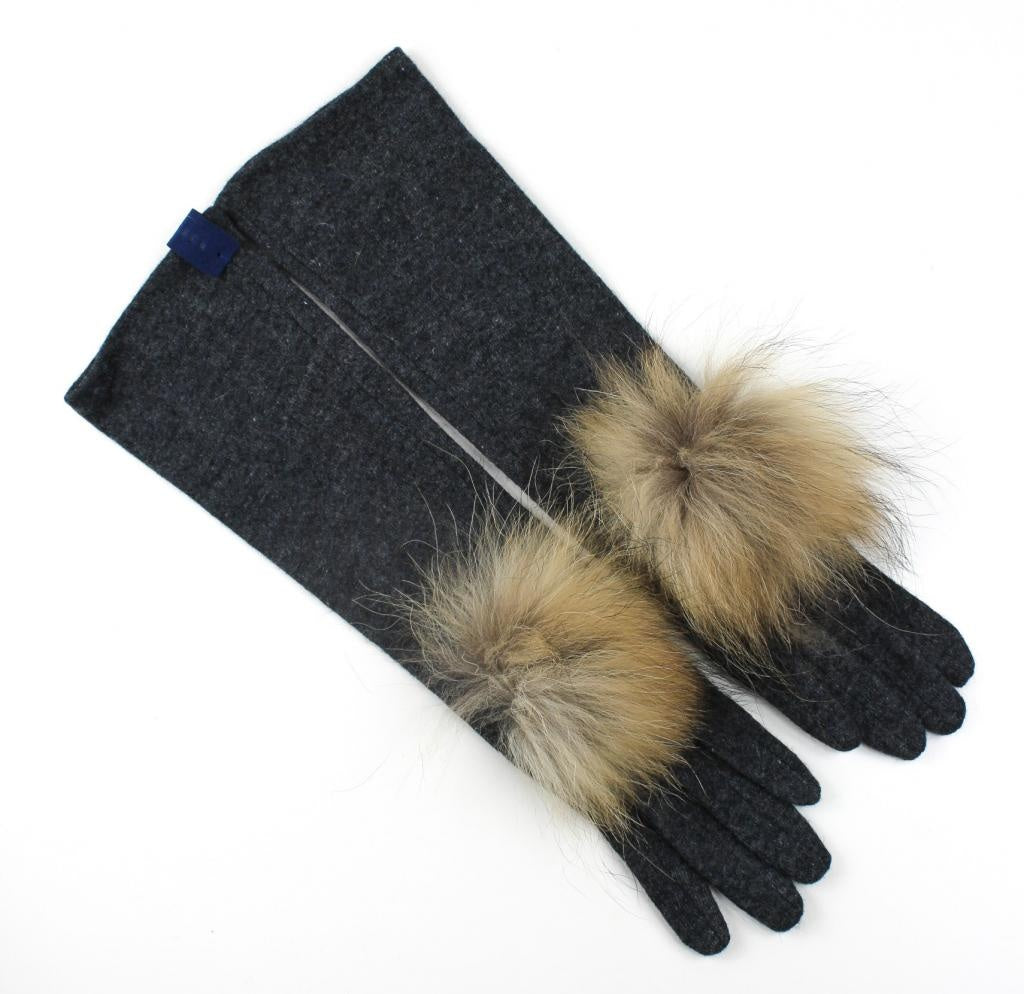 Warm elegant long woolen gloves with natural fur