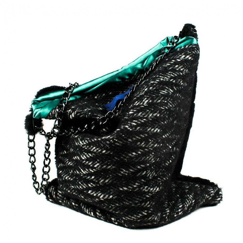 Handmade handbag with natural fur