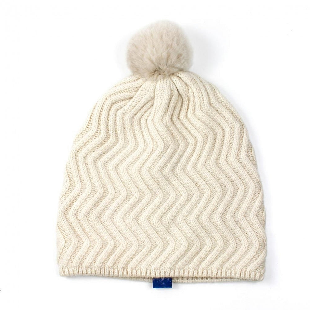 Elegant warm hat with natural fur