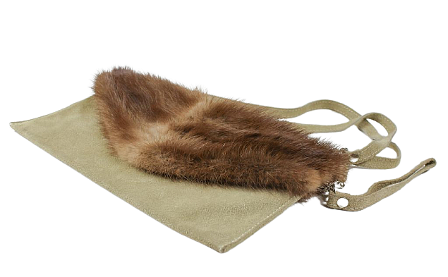 Small handbag in genuine leather with mink fur
