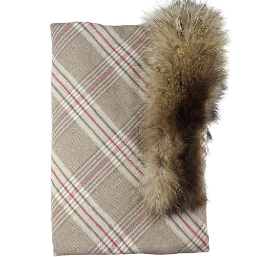 Triangular wool scarf country with natural fur