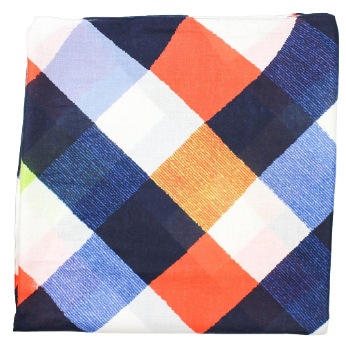 A variegated scarf with diamond patterns