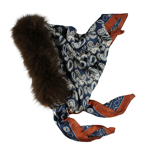 Country shawl with unique patterns and natural fox fur