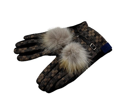 Warm cotton gloves with natural fur accents