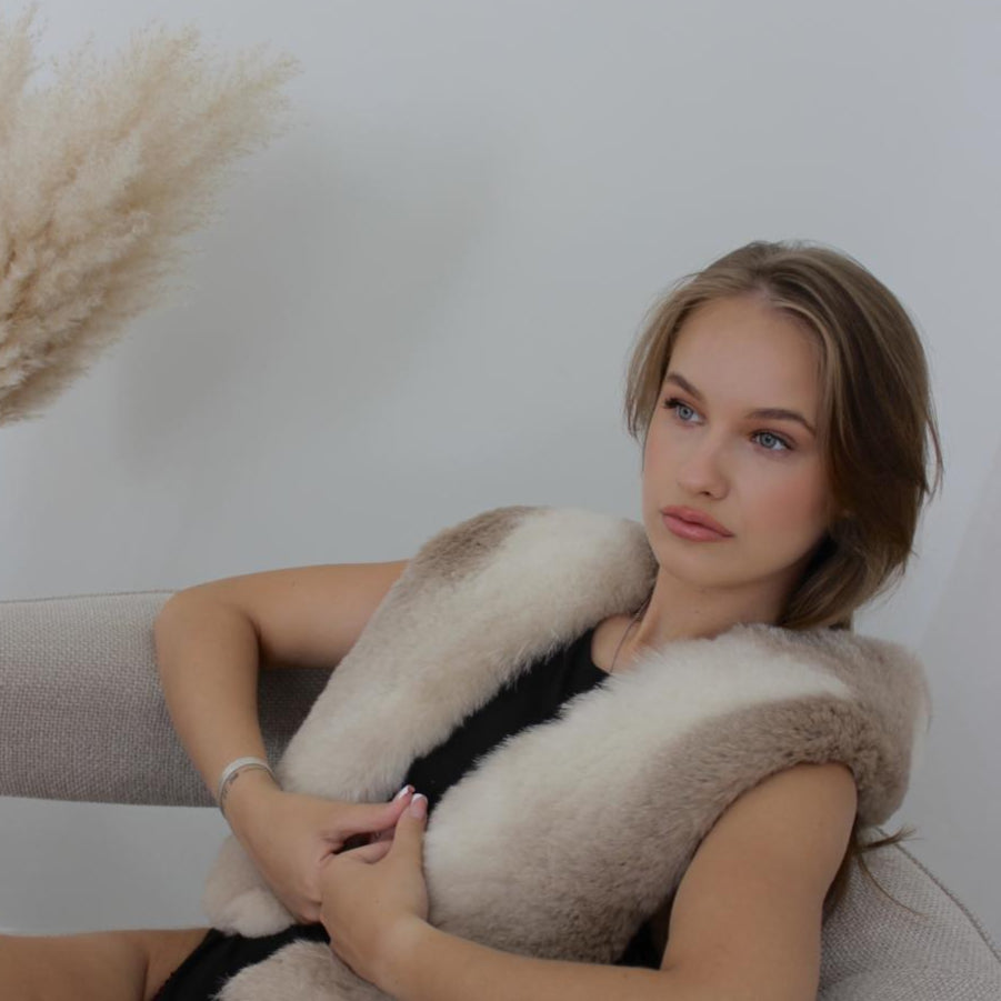 Warm and beautiful cream colored fox fur scarf