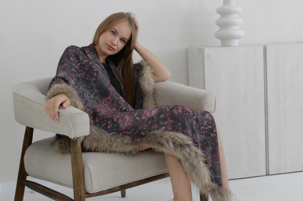 Exclusive handmade long scarf with floral patterns with natural fur