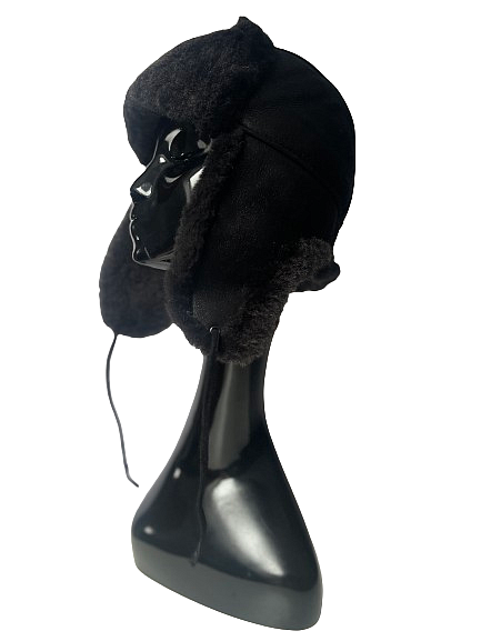 Men's warm hat in the "Pilot" model