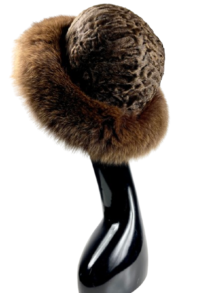 Brown elegant hat for women